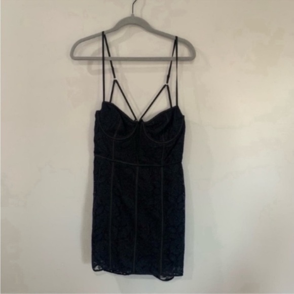 NWT For Love And Lemons Dress Julia Mini Bodycon in Black Lace - Picture 10 of 11